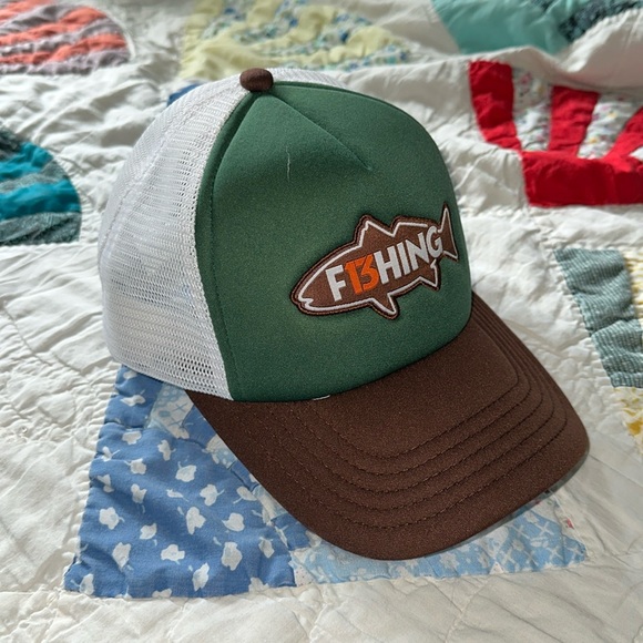 13 Fishing SnapBack Trucker Hat One Size Fits All - Picture 1 of 6